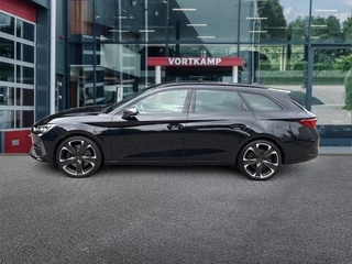 CUPRA Leon Sportstourer – thumbnail 2