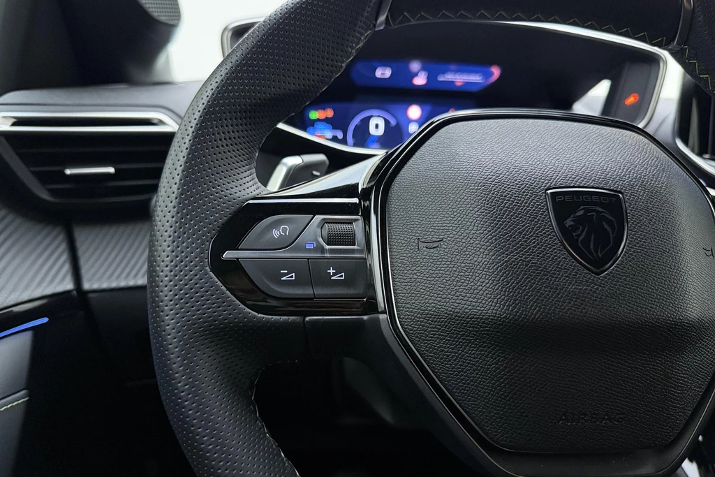 Peugeot 208 – foto 18