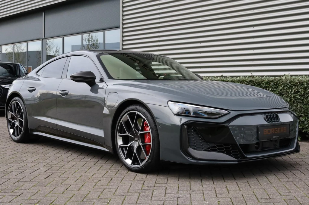 Audi e-tron GT – foto 11