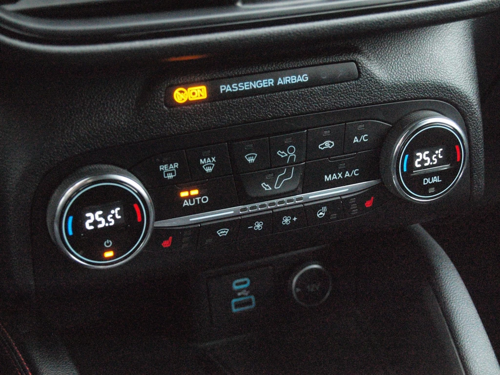 Ford Kuga – foto 28