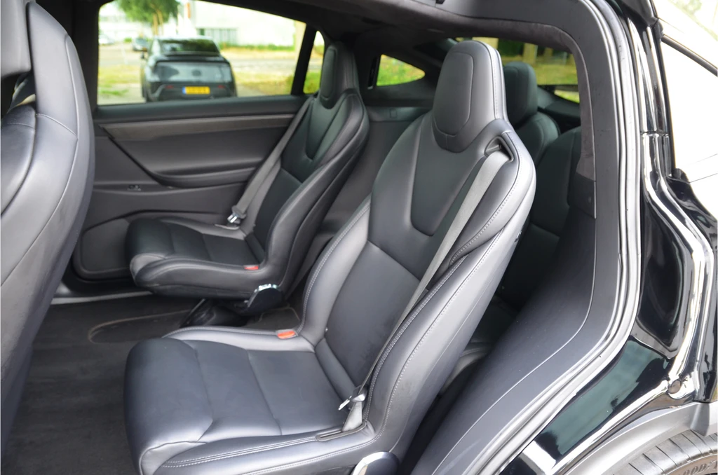 Tesla Model X – foto 14