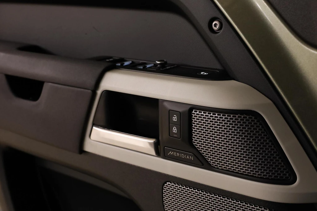 Land Rover Defender – foto 17