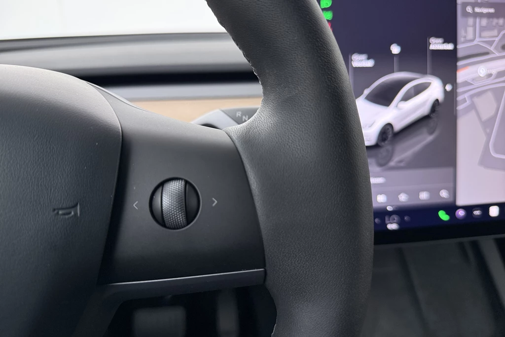 Tesla Model Y – foto 17