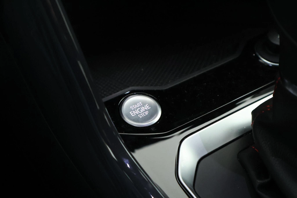 Volkswagen T-Roc – foto 11