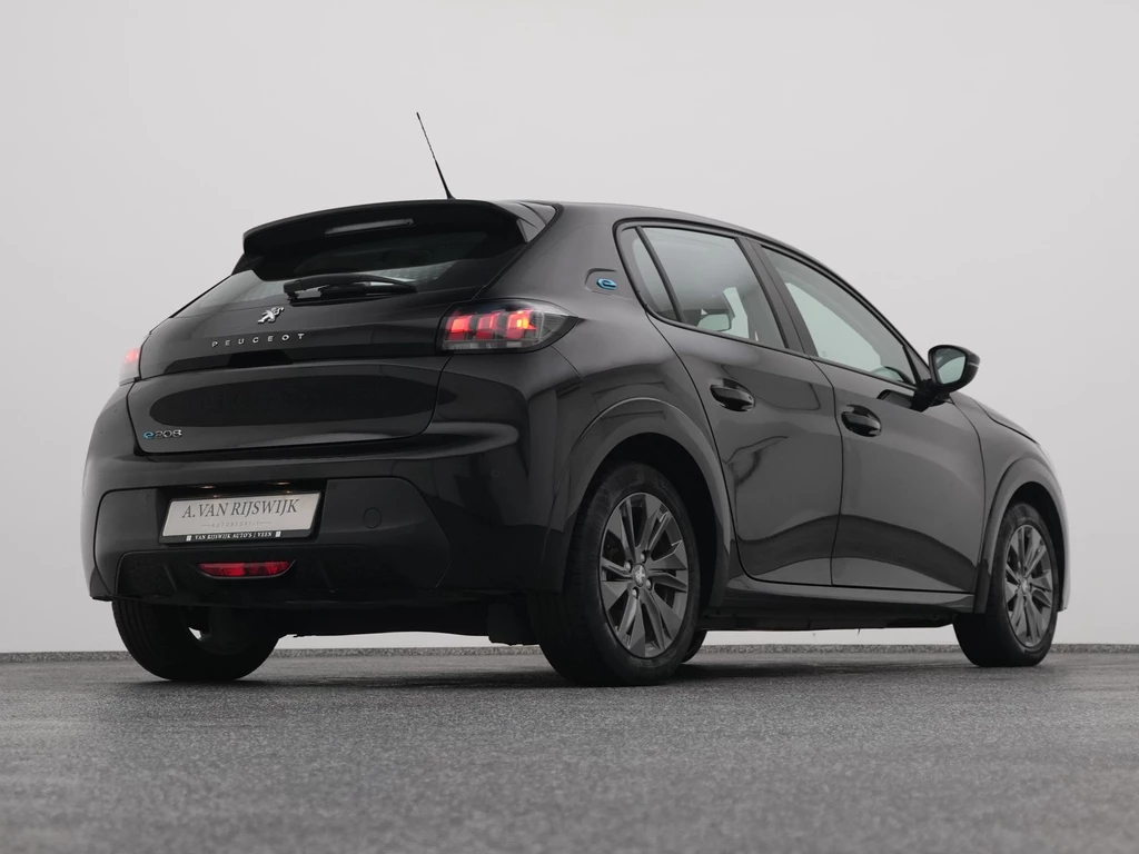 Peugeot e-208 – foto 13