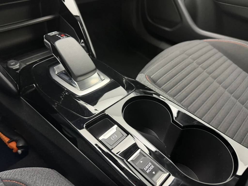 Peugeot e-2008 – foto 19