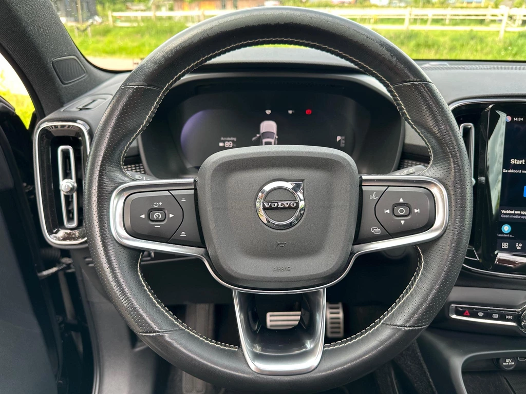 Volvo XC40 – foto 27