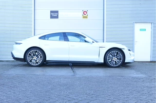 Porsche Taycan – thumbnail 5
