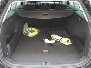 Volkswagen Passat – thumbnail 36