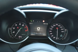 Alfa Romeo Giulia – thumbnail 16