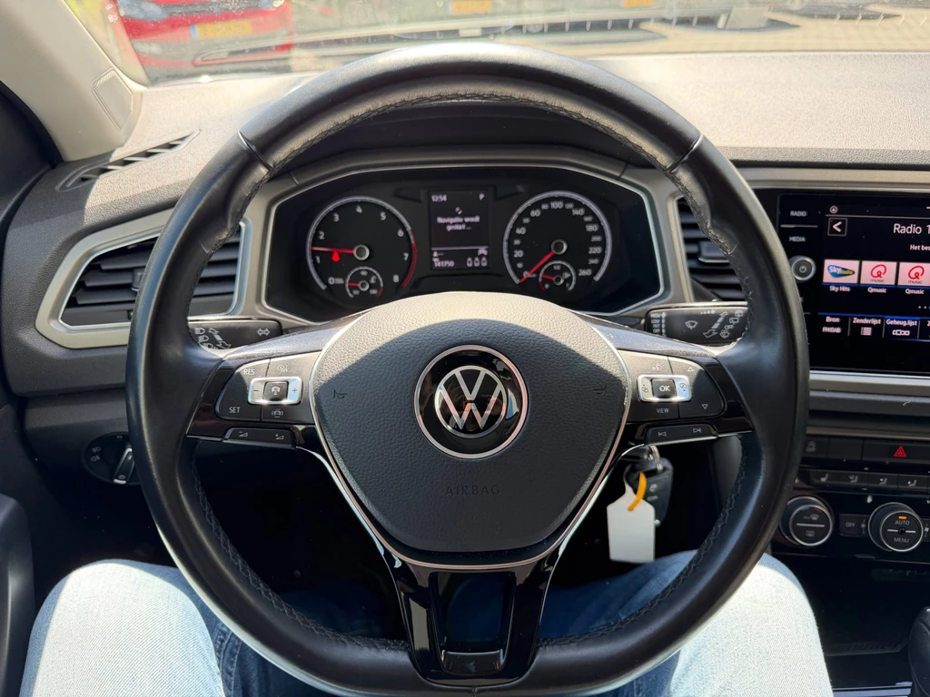 Volkswagen T-Roc – foto 15