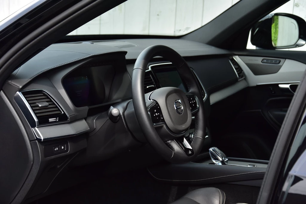 Volvo XC90 – foto 8