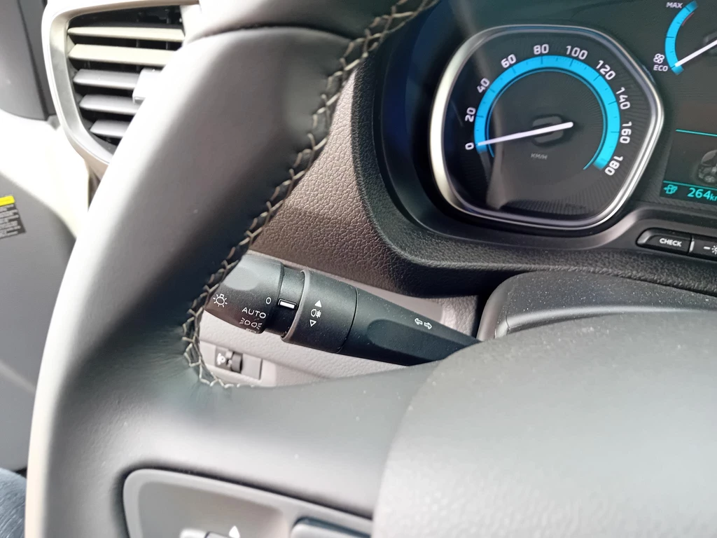 Opel Vivaro-e – foto 24