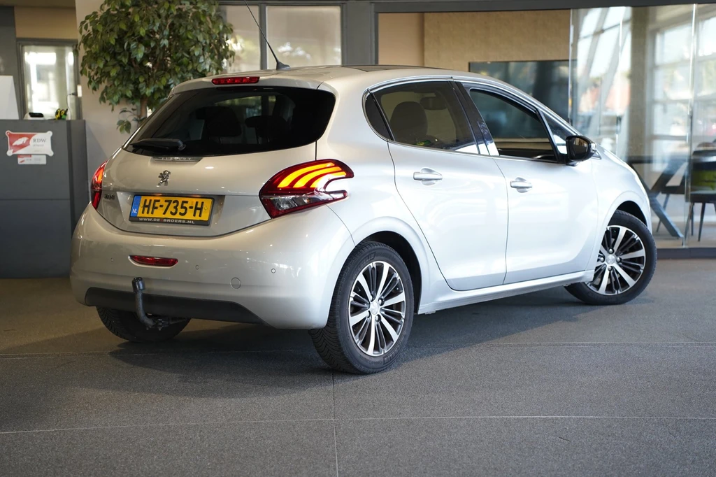 Peugeot 208 – foto 8