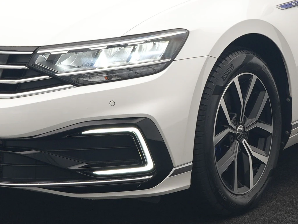 Volkswagen Passat – foto 16