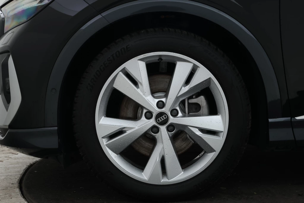 Audi Q4 e-tron – foto 8