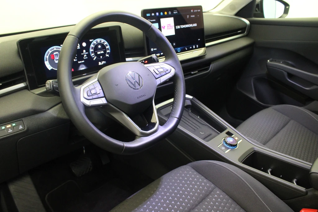 Volkswagen T-Roc – foto 12
