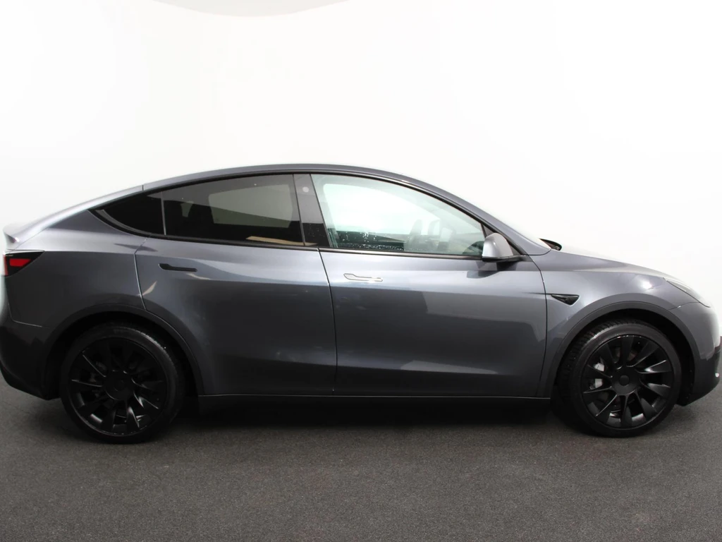 Tesla Model Y – foto 7