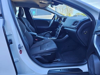 Volvo V40 – thumbnail 35