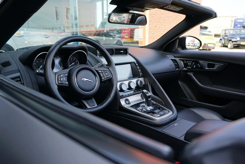 Jaguar F-TYPE – foto 20