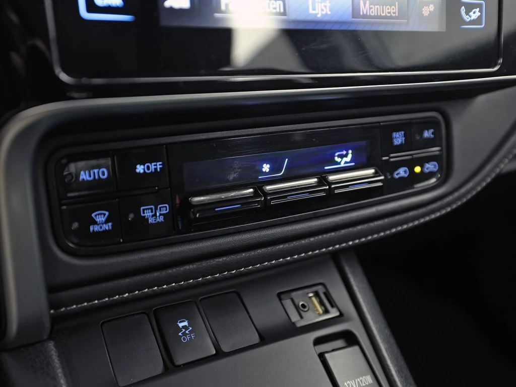 Toyota Auris – foto 11