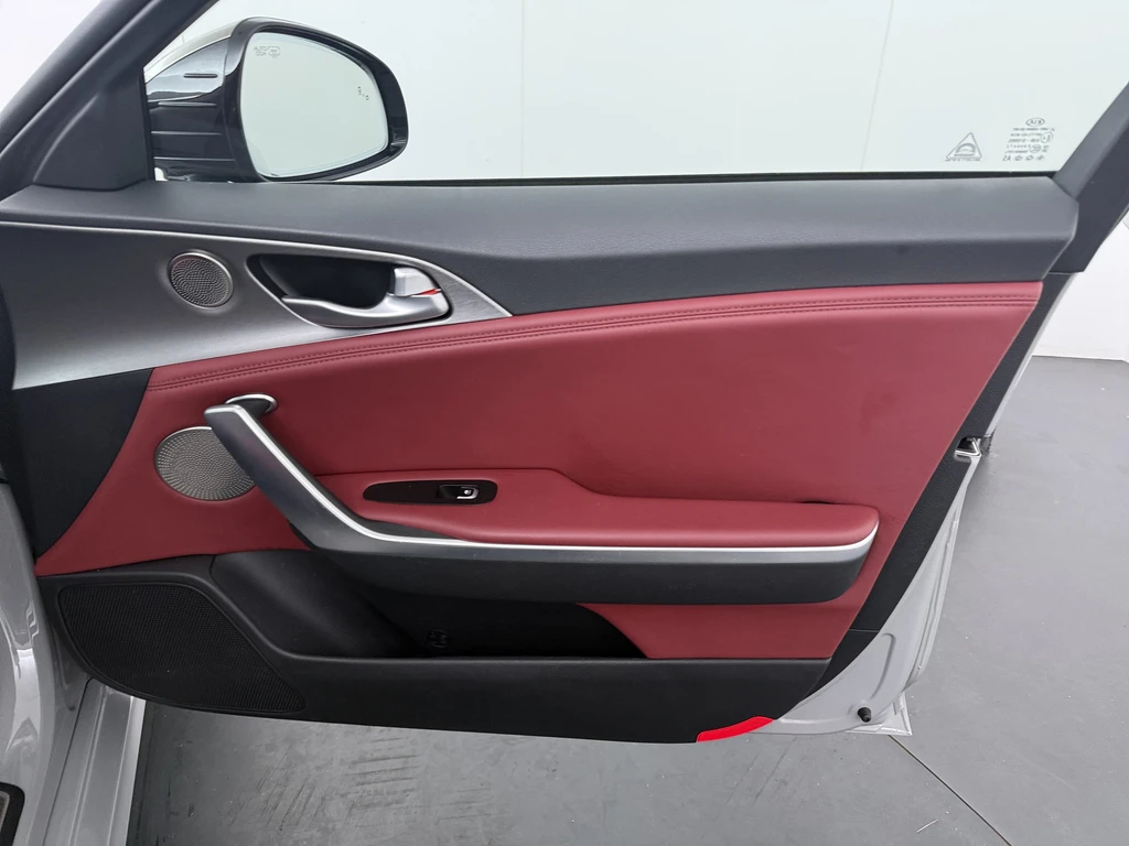 Kia Stinger – foto 44