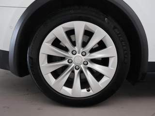 Tesla Model X – thumbnail 19