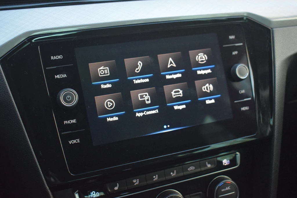 Volkswagen Passat – foto 25
