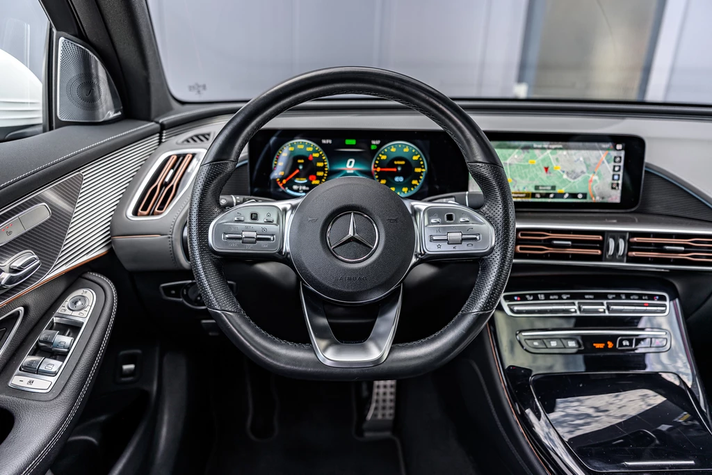 Mercedes-Benz EQC – foto 22