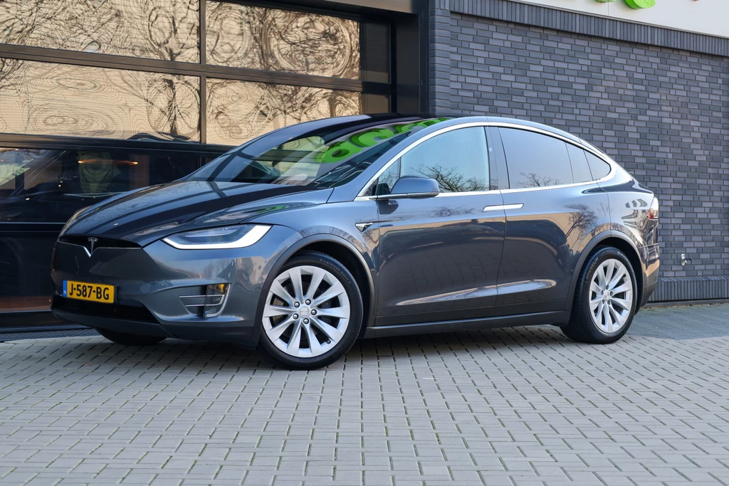 Tesla Model X – foto 3