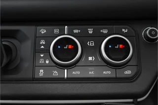 Land Rover Defender – thumbnail 33