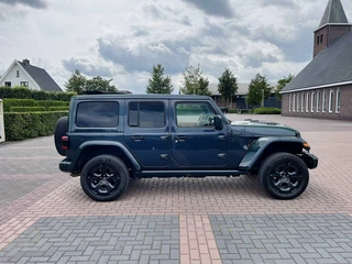 Jeep Wrangler – thumbnail 12