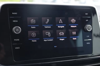 Volkswagen T-Roc – thumbnail 16