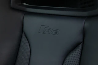 Audi R8 – thumbnail 18