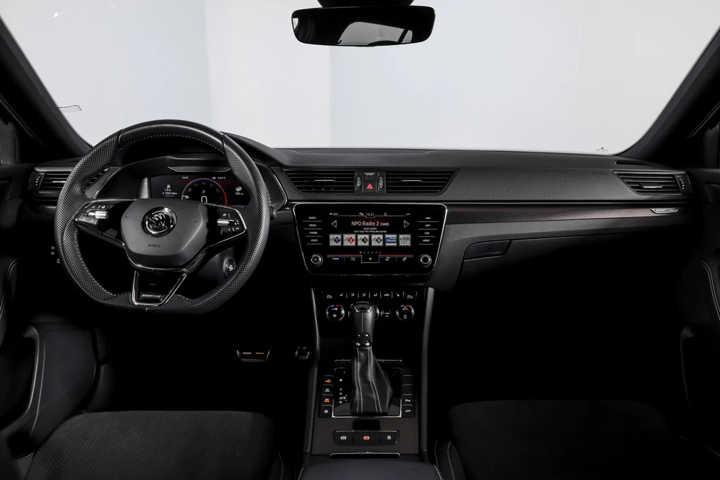 Škoda Superb – foto 10