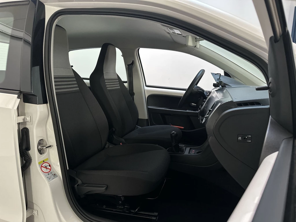 Volkswagen up! – foto 11