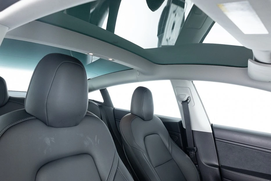 Tesla Model 3 – foto 10