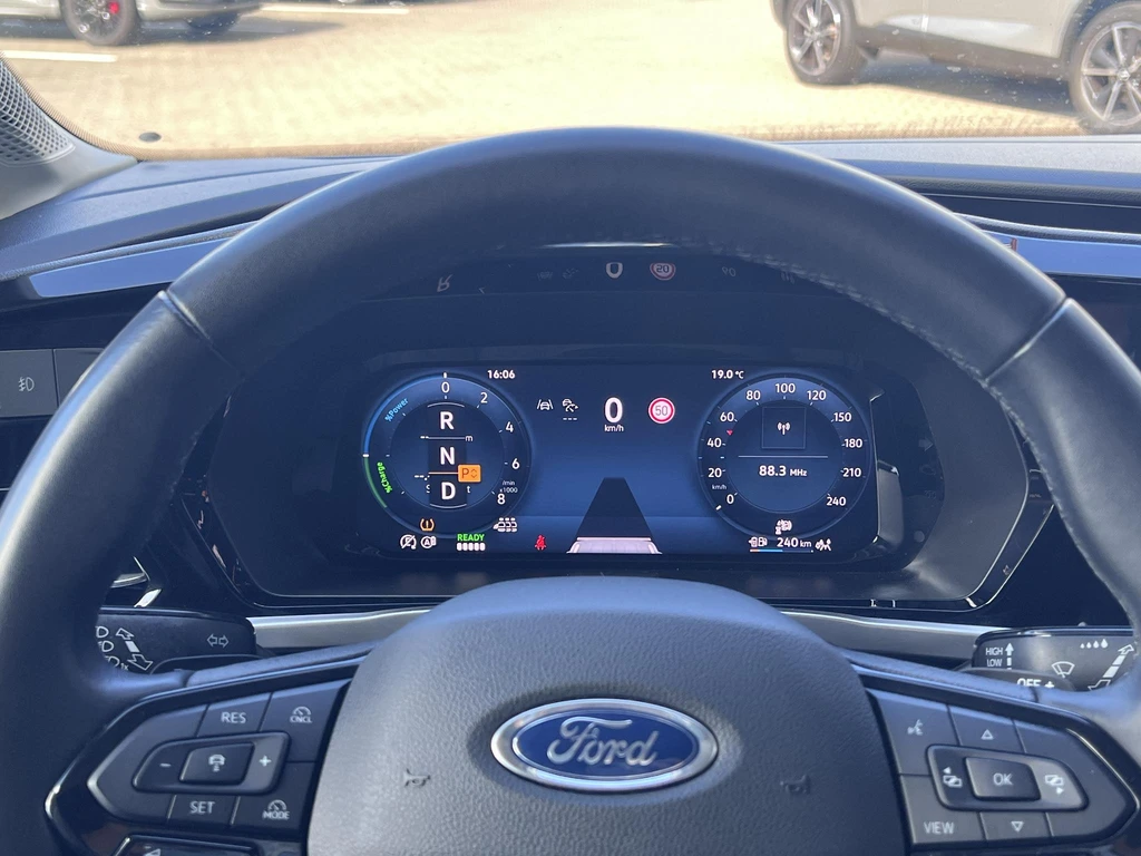 Ford Tourneo Connect – foto 28