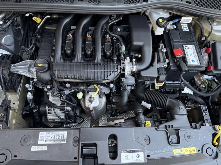 Peugeot 208 – foto 38