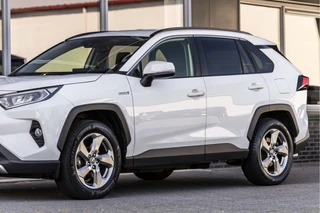 Toyota RAV4 – thumbnail 4