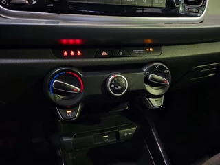 Kia Rio – thumbnail 25