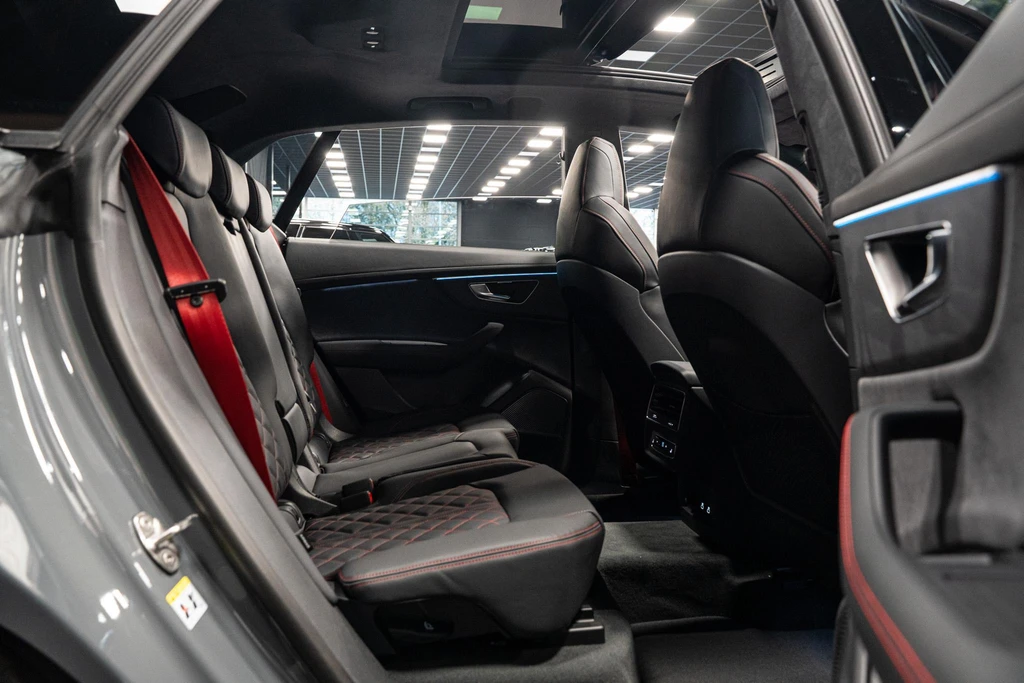 Audi Q8 – foto 21