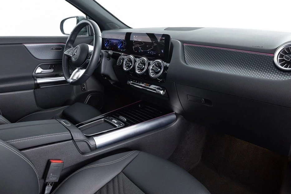 Mercedes-Benz EQA – foto 12