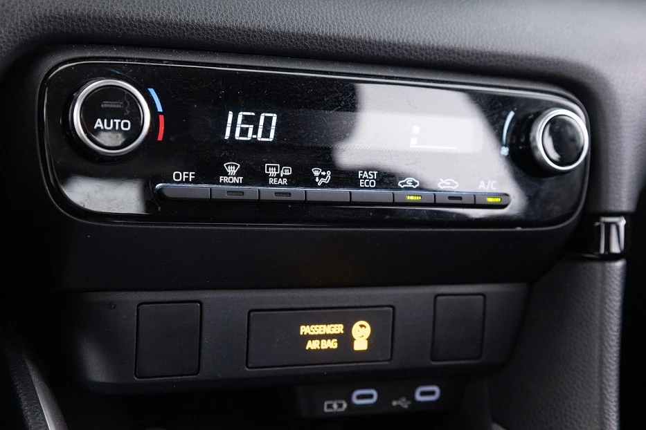 Toyota Yaris – foto 14