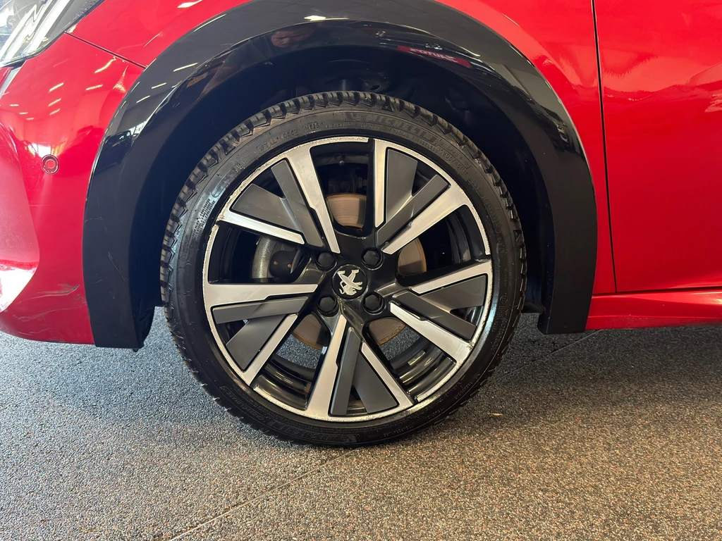 Peugeot 208 – foto 9