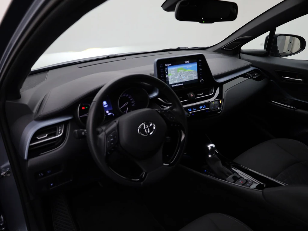 Toyota C-HR – foto 17