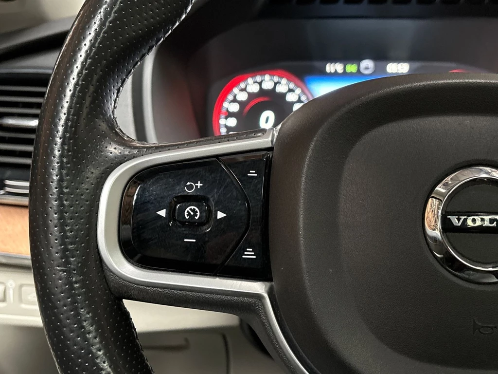Volvo XC90 – foto 17