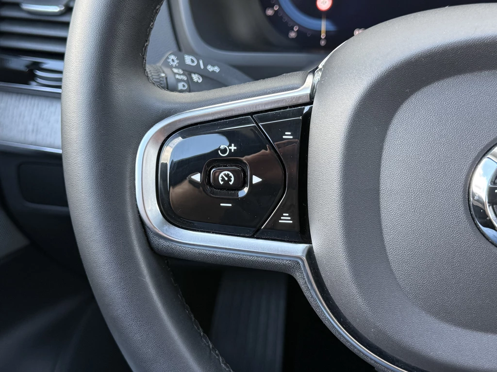 Volvo XC90 – foto 17