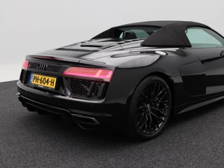 Audi R8 – thumbnail 7