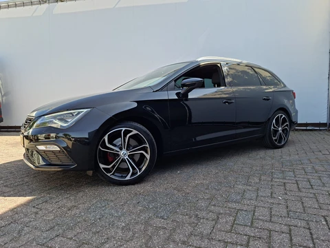 SEAT Leon ST 1.5 TSI FR 150pk Carplay Camera Stoelverw. Business Intense